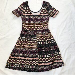 Francesca’s Short Sleeve Print Dress